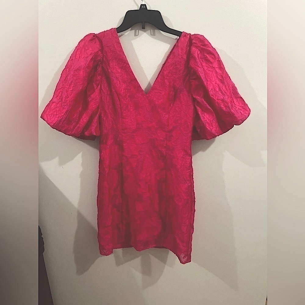 NWOT Endless Rose Floral Jacquard Mini Dress Size Medium - Picture 3 of 11